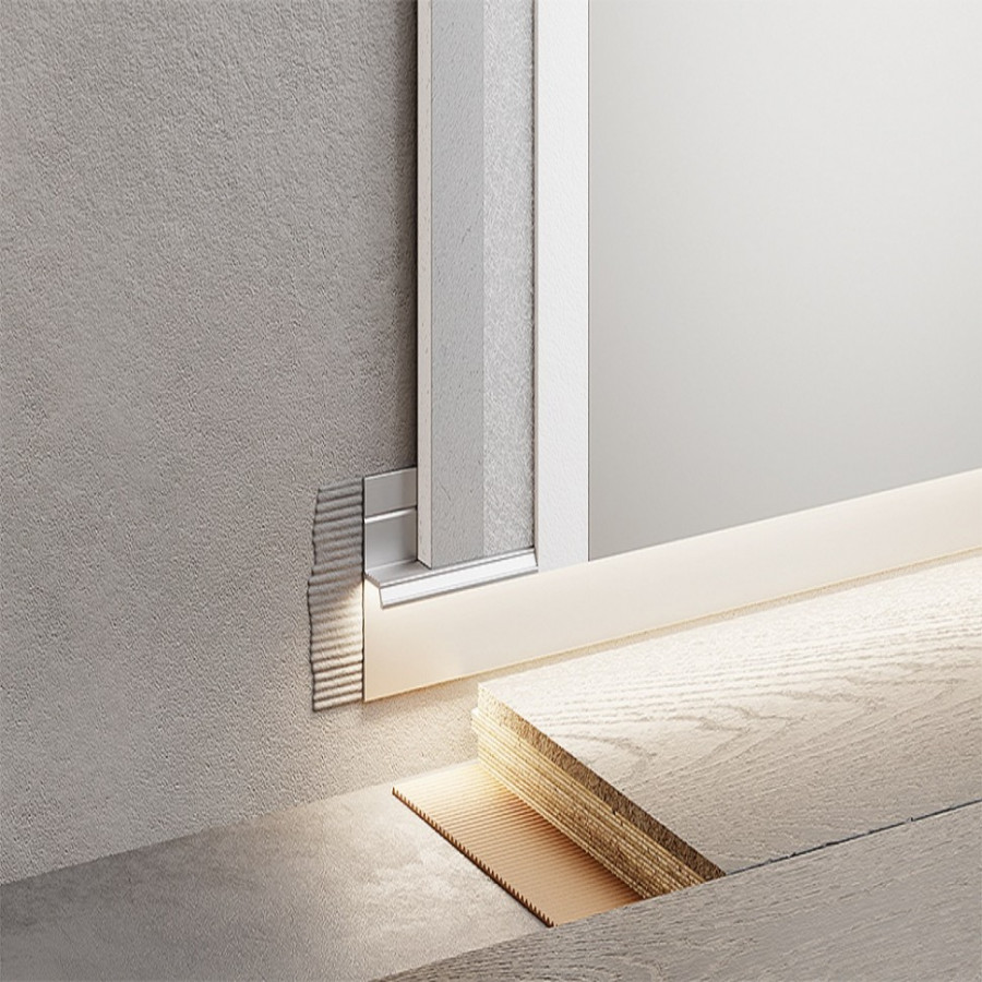 Плинтус скрытый серебро с подсветкой