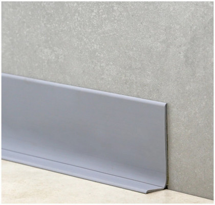 Гибкий самоклеящийся плинтус ПВХ серый