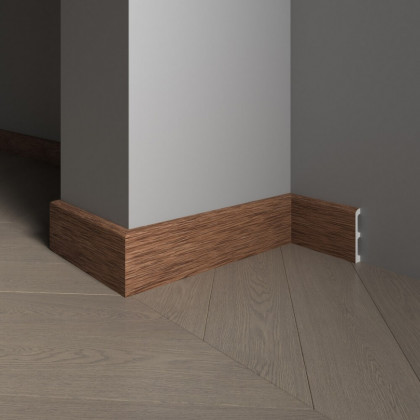 Плинтус напольный Decor Dizayn 706-83SH