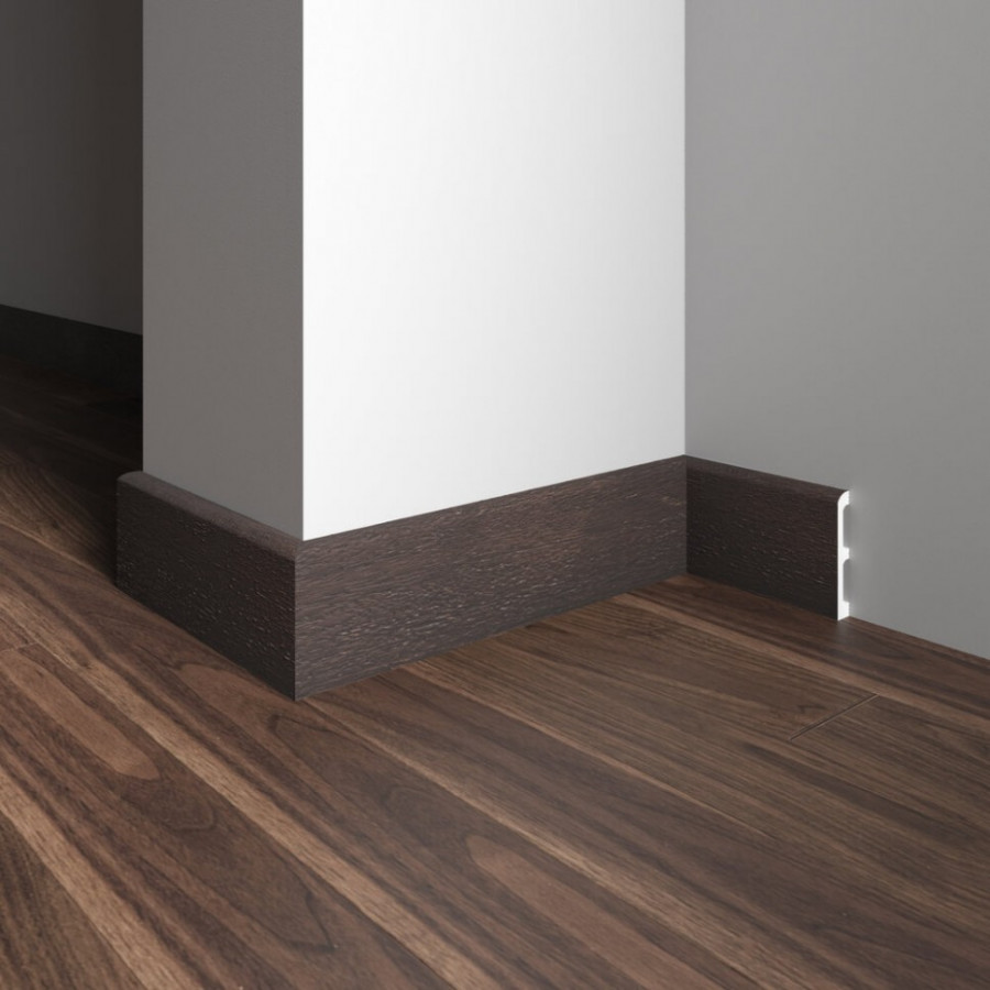 Плинтус напольный Decor Dizayn 706-93SH