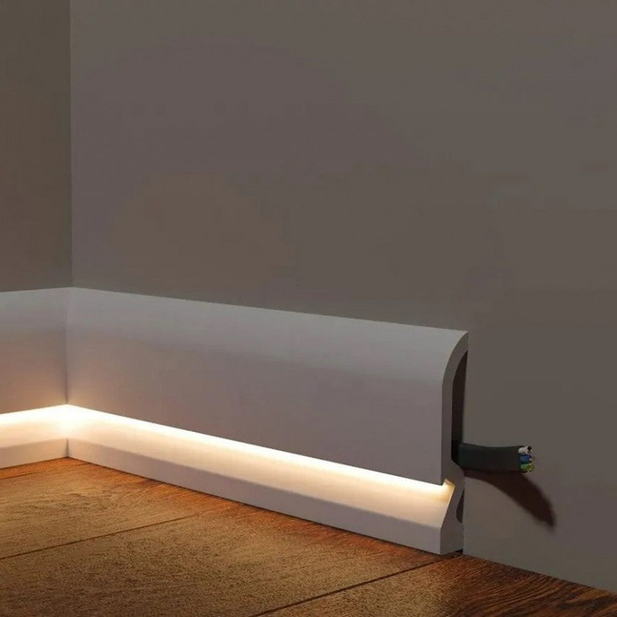 Плинтус напольный Decor Dizayn DD700