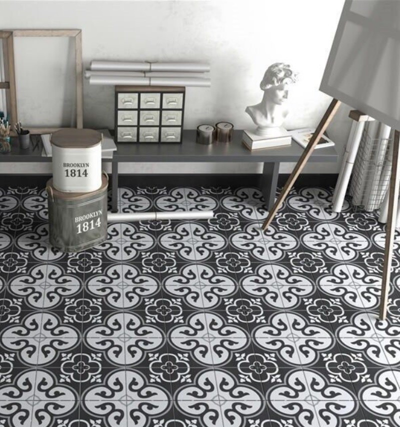 VIOLA BLACK GLZ.POR.TL 20X20